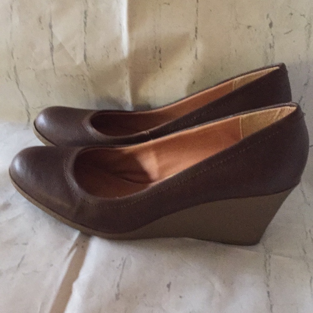 American living brown wedge shoes